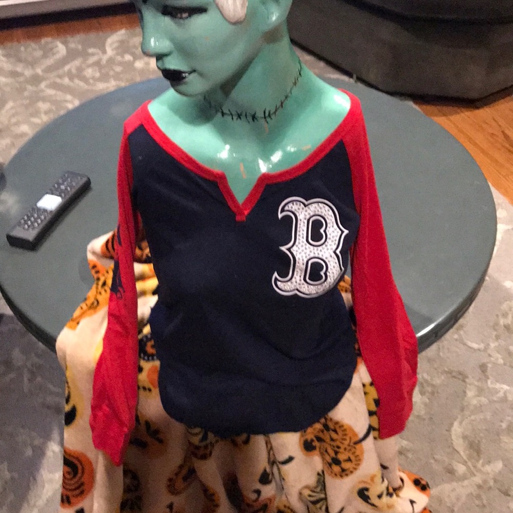 Pink Baseball ⚾️ Boston Red Sox Tee top rhinestone